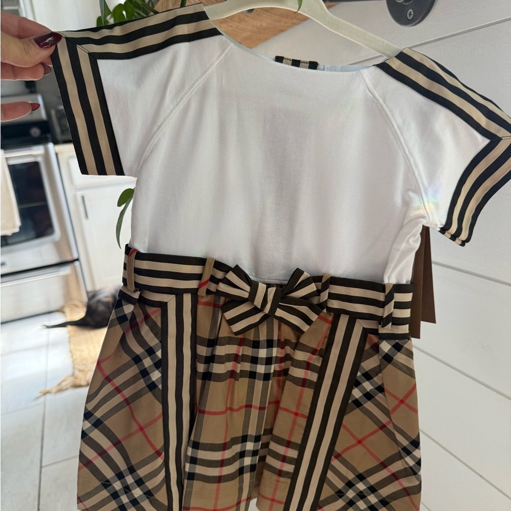 Authentic Burberry Baby Girl Dress 12 month. New with tags